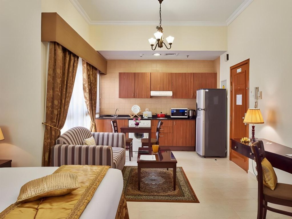 Studio Apartment at Arabian Dreams Hotel Apartments, photo 4